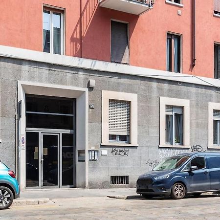 New Jungle & Charming Flat - Zona De Angeli Apartment Milan Bagian luar foto