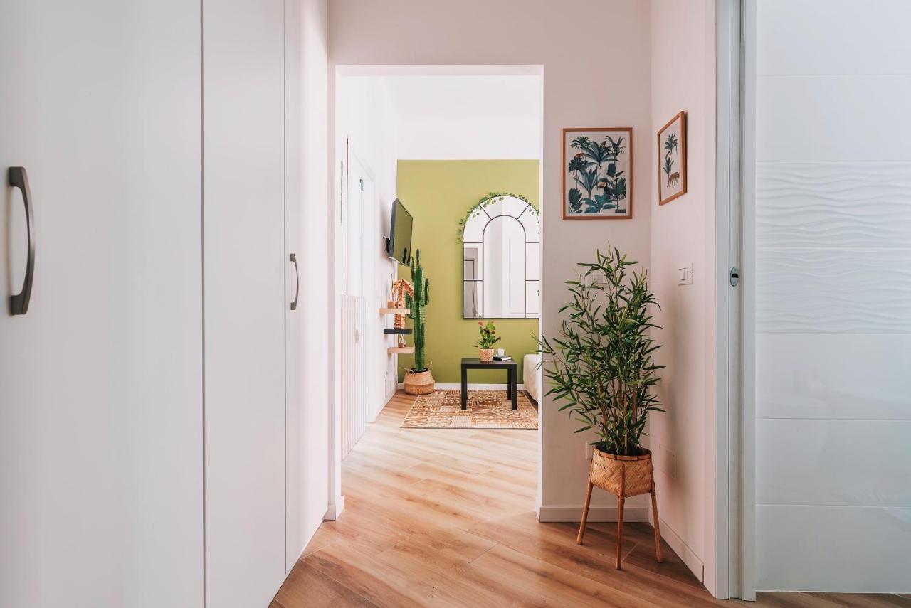 New Jungle & Charming Flat - Zona De Angeli Apartment Milan Bagian luar foto