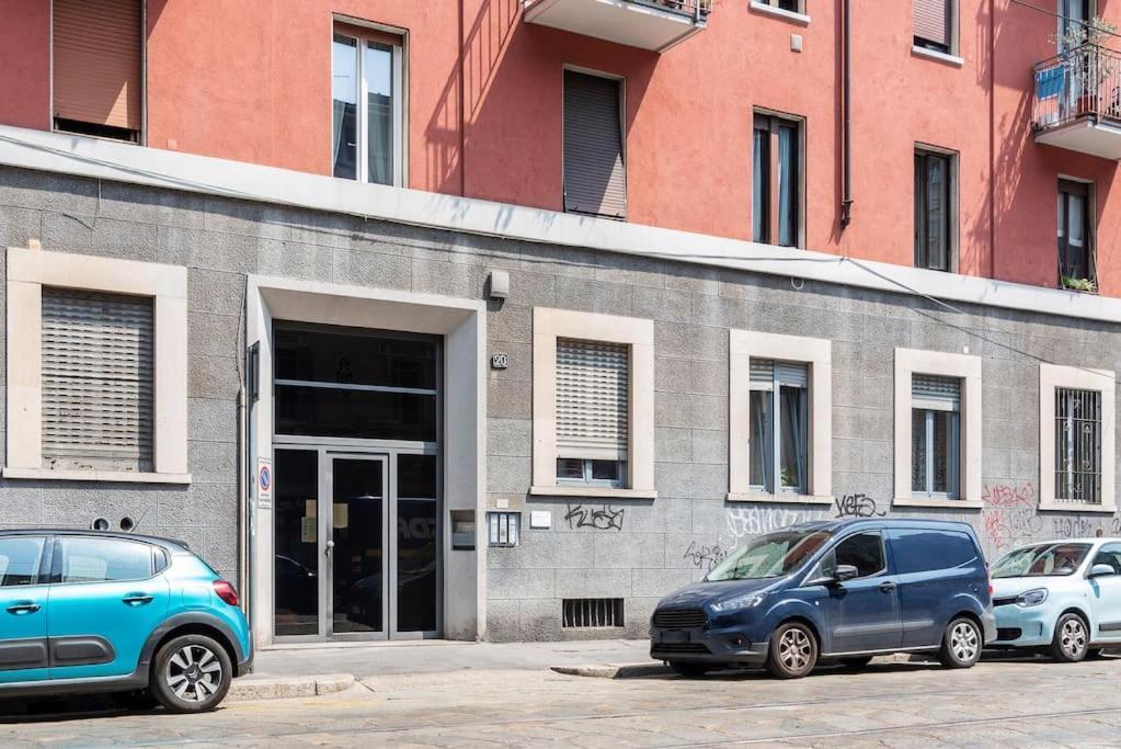 New Jungle & Charming Flat - Zona De Angeli Apartment Milan Bagian luar foto
